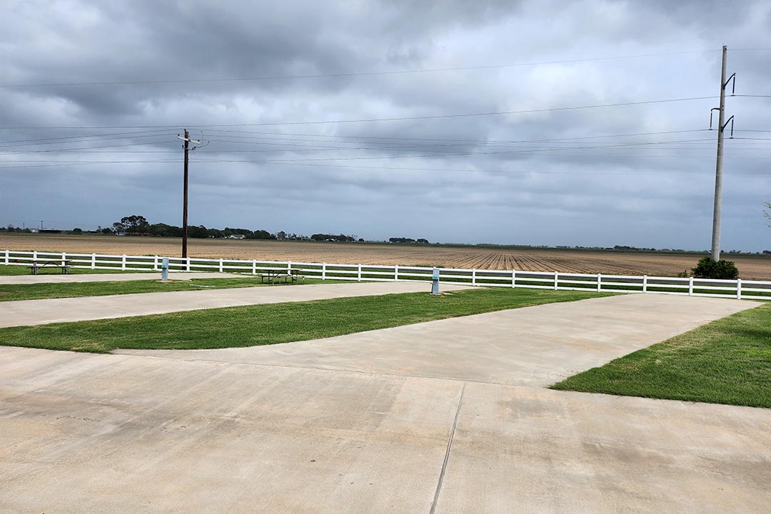 Premium back in concrete RV site